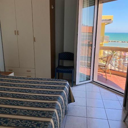 Hotel Acapulco Viserbella di Rimini 外观 照片