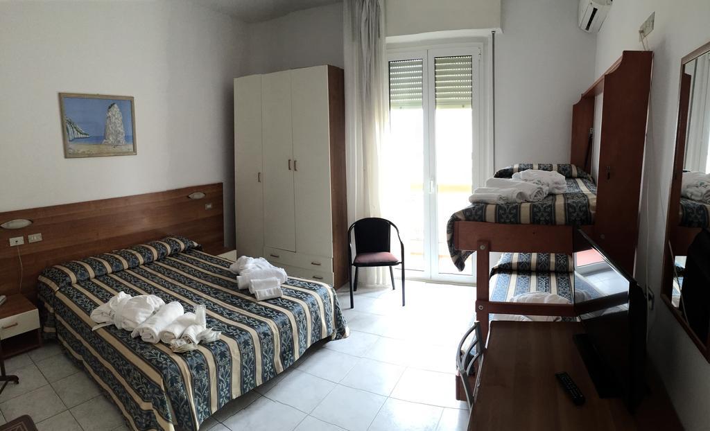 Hotel Acapulco Viserbella di Rimini 外观 照片