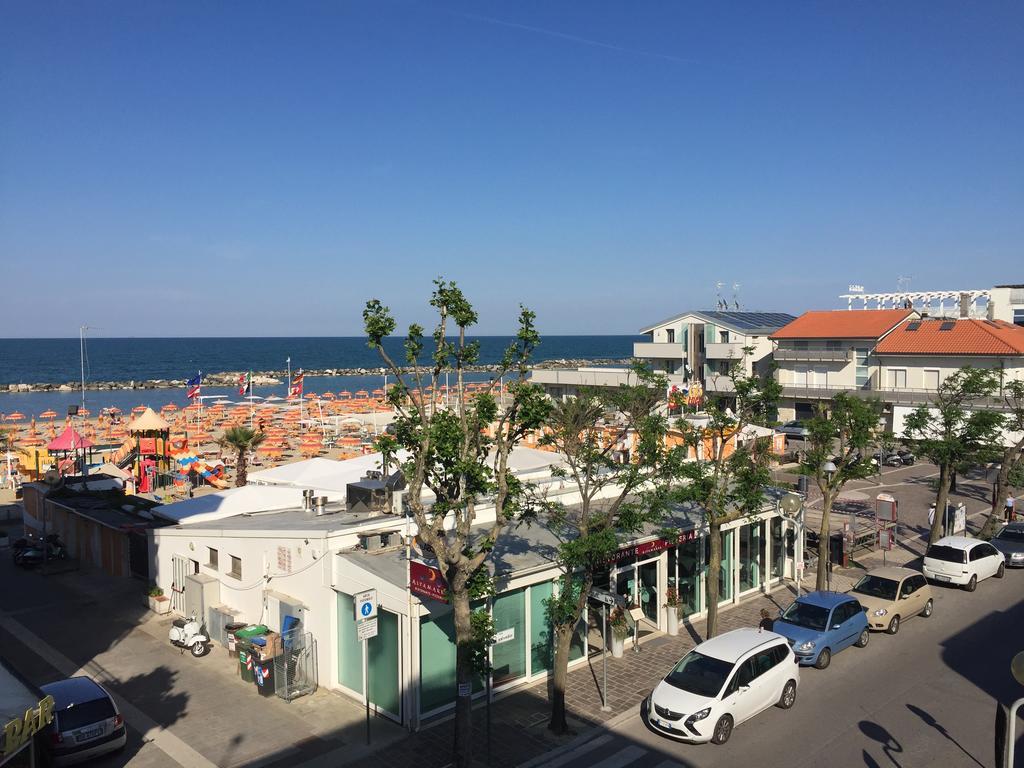 Hotel Acapulco Viserbella di Rimini 外观 照片