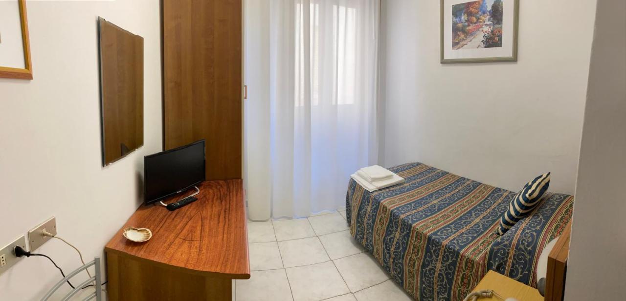 Hotel Acapulco Viserbella di Rimini 外观 照片